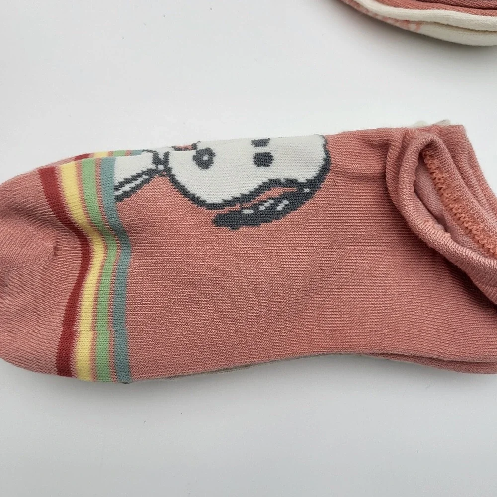 Peanuts Snoopy‎ & Looney Tunes 3 Pair Women's Shoe Size 4-10 No-Show Socks